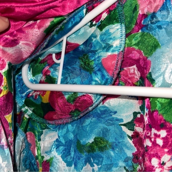 Victoria’s Secret Gold Label Vintage Floral Maxi Robe Size Small - Picture 9 of 12